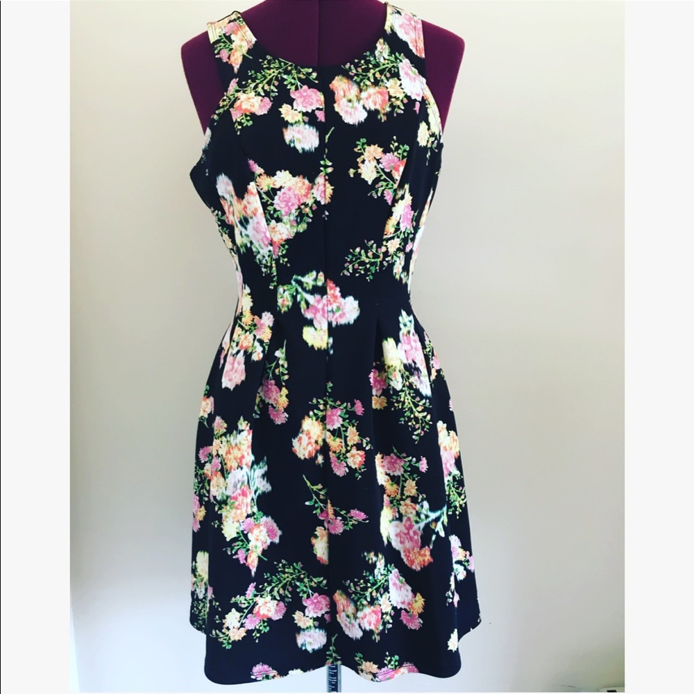 Candie’s women’s floral 💐skater style dress